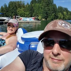 Meet your Posher, Troy